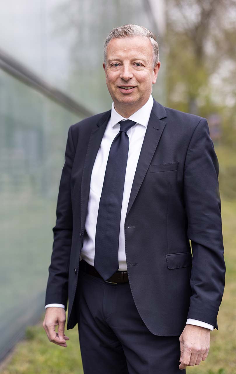 Michael Bönninghaus ist Rechtsanwalt für Wirtschaftsrecht in Bremen